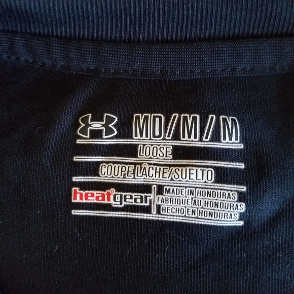 Under Armour black short sleeve loose fit tee shirt Med. Sports Athletics Gym - Picture 6 of 6